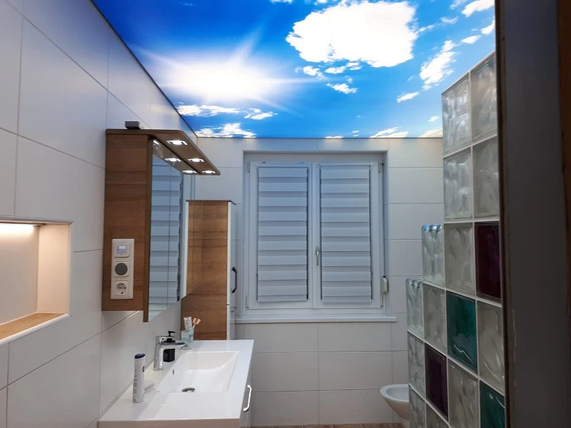 Spanndecke, Lichtdecke im Badezimmer