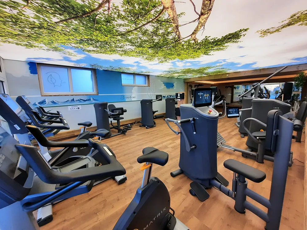 Bedruckte Lichtdecke Fitnessstudio
